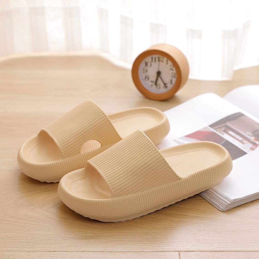 Tofflor – Mjuka & halksäkra i flera fina färger (kända som CozySlide™)