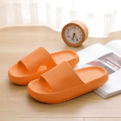 Tofflor – Mjuka & halksäkra i flera fina färger (kända som CozySlide™)