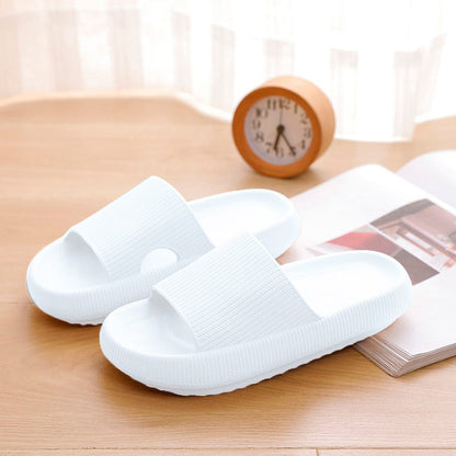 Tofflor – Mjuka & halksäkra i flera fina färger (kända som CozySlide™)