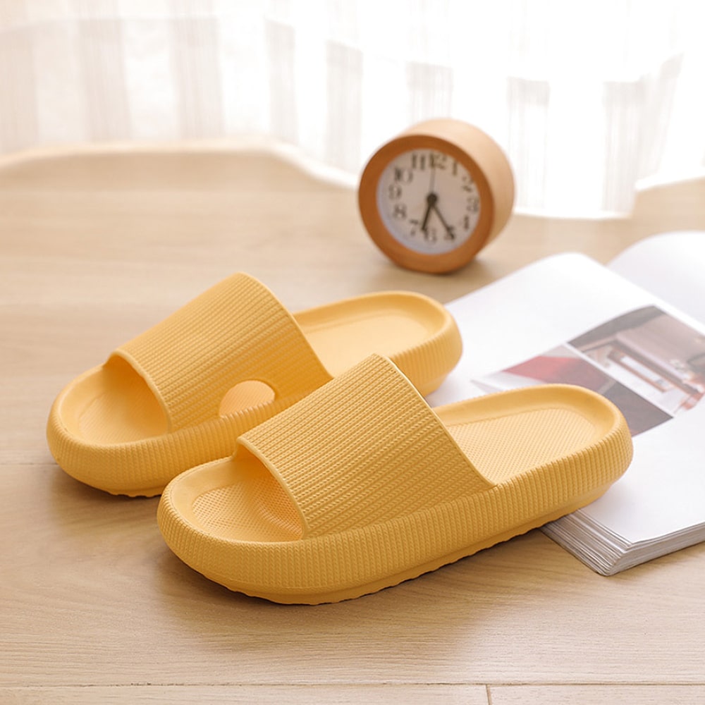 Tofflor – Mjuka & halksäkra i flera fina färger (kända som CozySlide™)