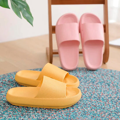 Tofflor – Mjuka & halksäkra i flera fina färger (kända som CozySlide™)